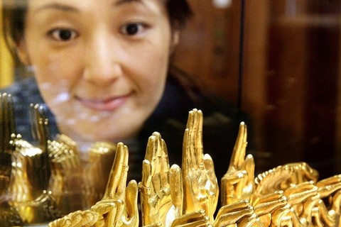Trung Quốc mua vàng 18 tháng liên tiếp