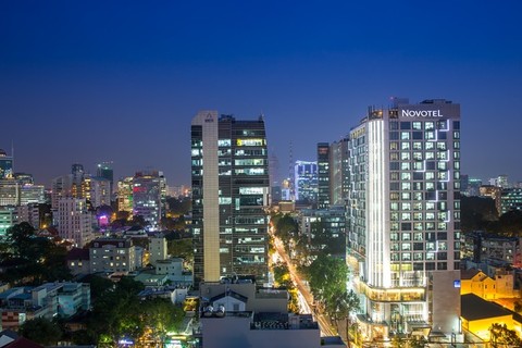 Chủ khách sạn Novotel Sai Gon Centre bất ngờ báo lãi 194 tỷ đồng, nợ trái phiếu vẫn trên 3.000 tỷ