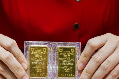 Giá vàng miếng tại hầu hết các đơn vị mất mốc 80 triệu đồng/lượng
