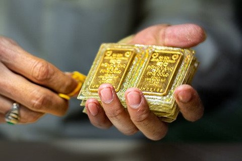 Giá vàng miếng SJC giảm sốc, “bốc hơi” 4 triệu đồng/lượng