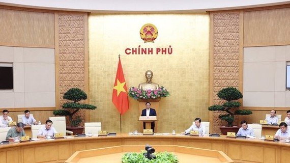 Thủ tướng Chính phủ chỉ đạo phiên họp thường kỳ tháng 4/2024. Ảnh VGP