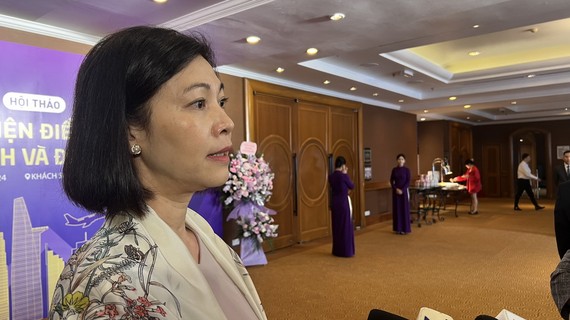 Bà Đỗ Thụy Như Thùy, Giám đốc toàn quốc khối quản lý và tư vấn giải pháp thanh toán toàn cầu thuộc ngân hàng HSBC Việt Nam