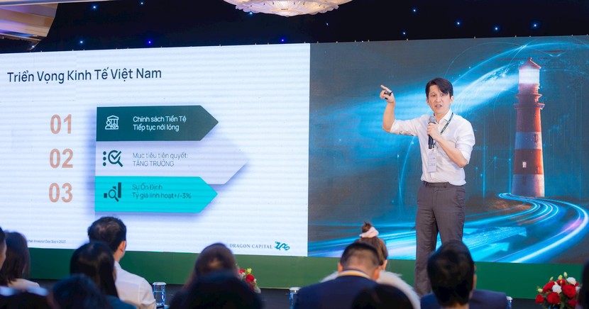 Ông Lê Anh Tuấn, Giám đốc Khối Chứng khoán của Dragon Capital tại buổi Investor day quý IV/2023