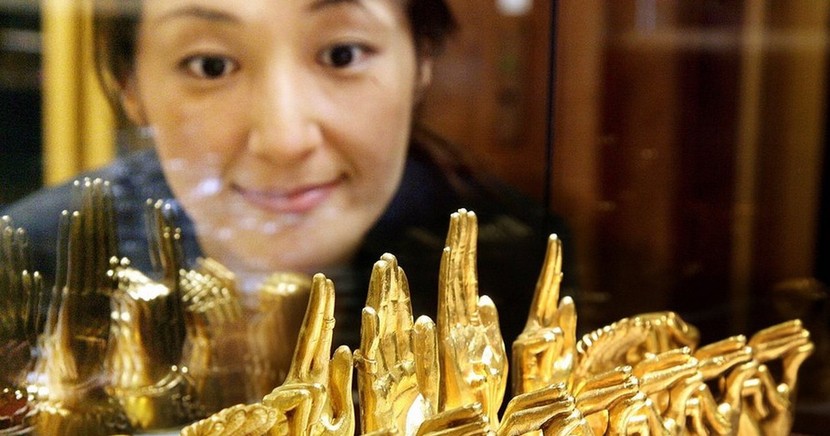 Trung Quốc mua vàng 18 tháng liên tiếp