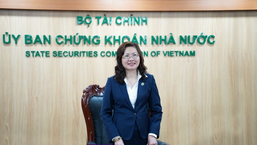 Bà Vũ Thị Chân Phương, Chủ tịch Uỷ ban Chứng khoán Nhà nước.