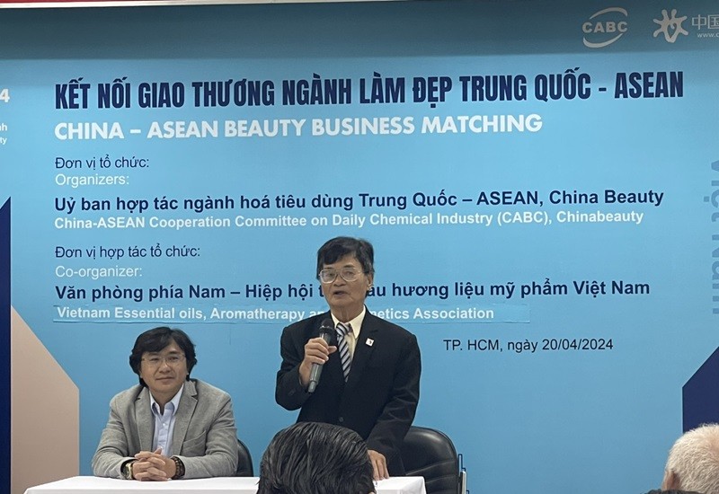 Tiến sĩ Nguyễn Văn Minh, Phó Chủ tịch VOCA tại họp báo 